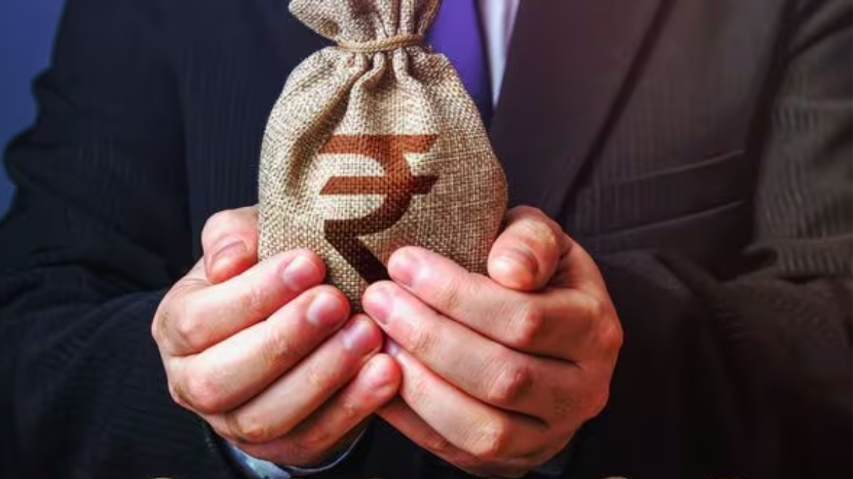 Are Government Loan Schemes Better Than Private Bank Loans?